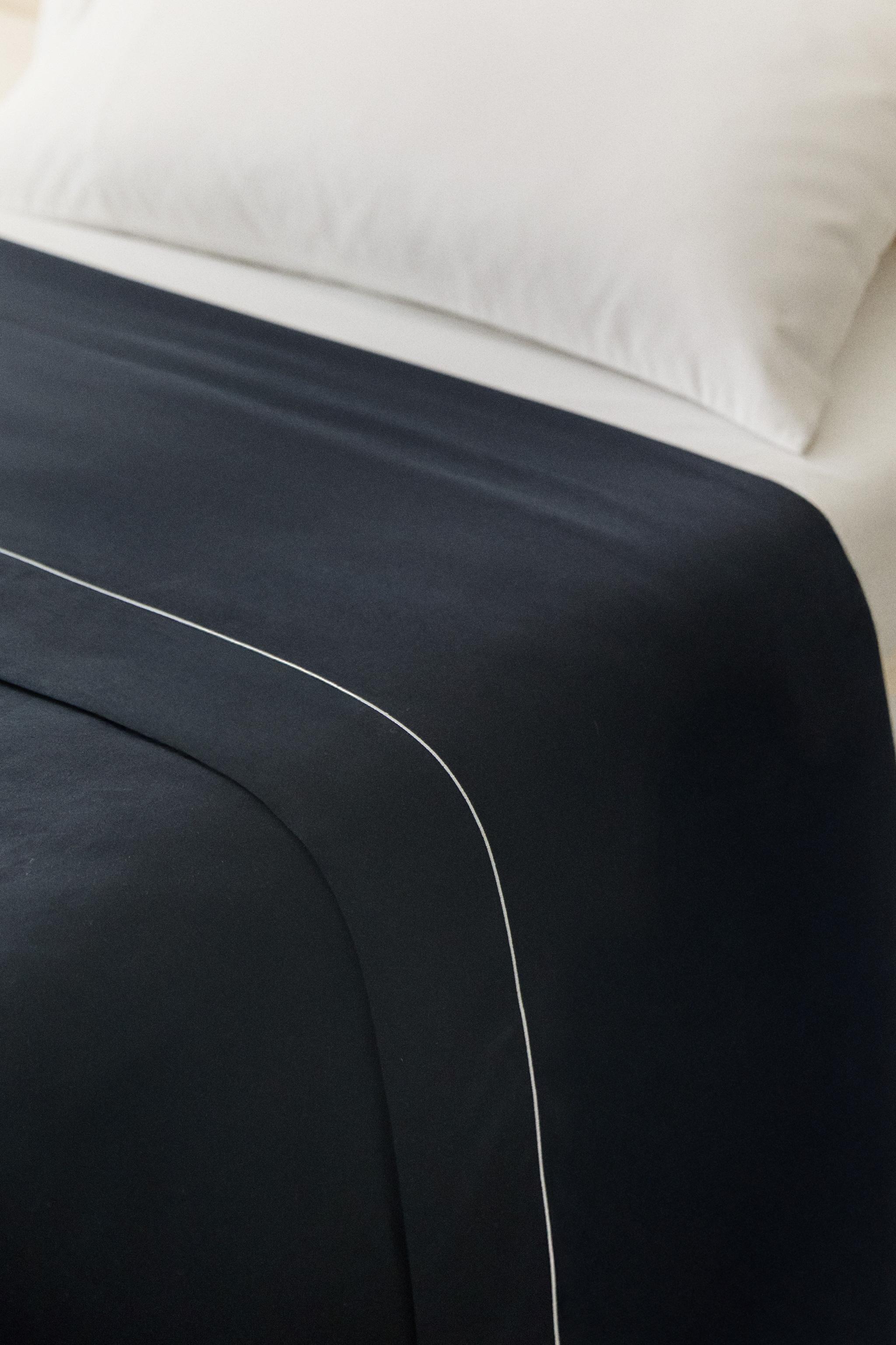 SCALLOPED SATEEN FLAT SHEET (500 THREAD COUNT)
